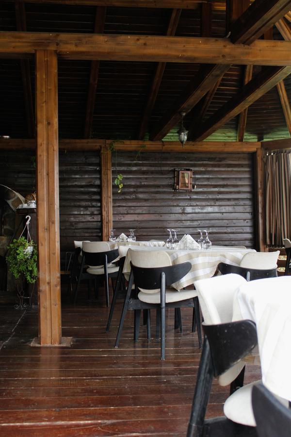 Pensiunea Taverna Bucium ยาช ภายนอก รูปภาพ