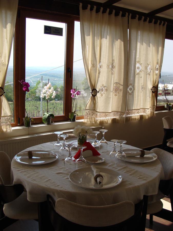 Pensiunea Taverna Bucium ยาช ภายนอก รูปภาพ